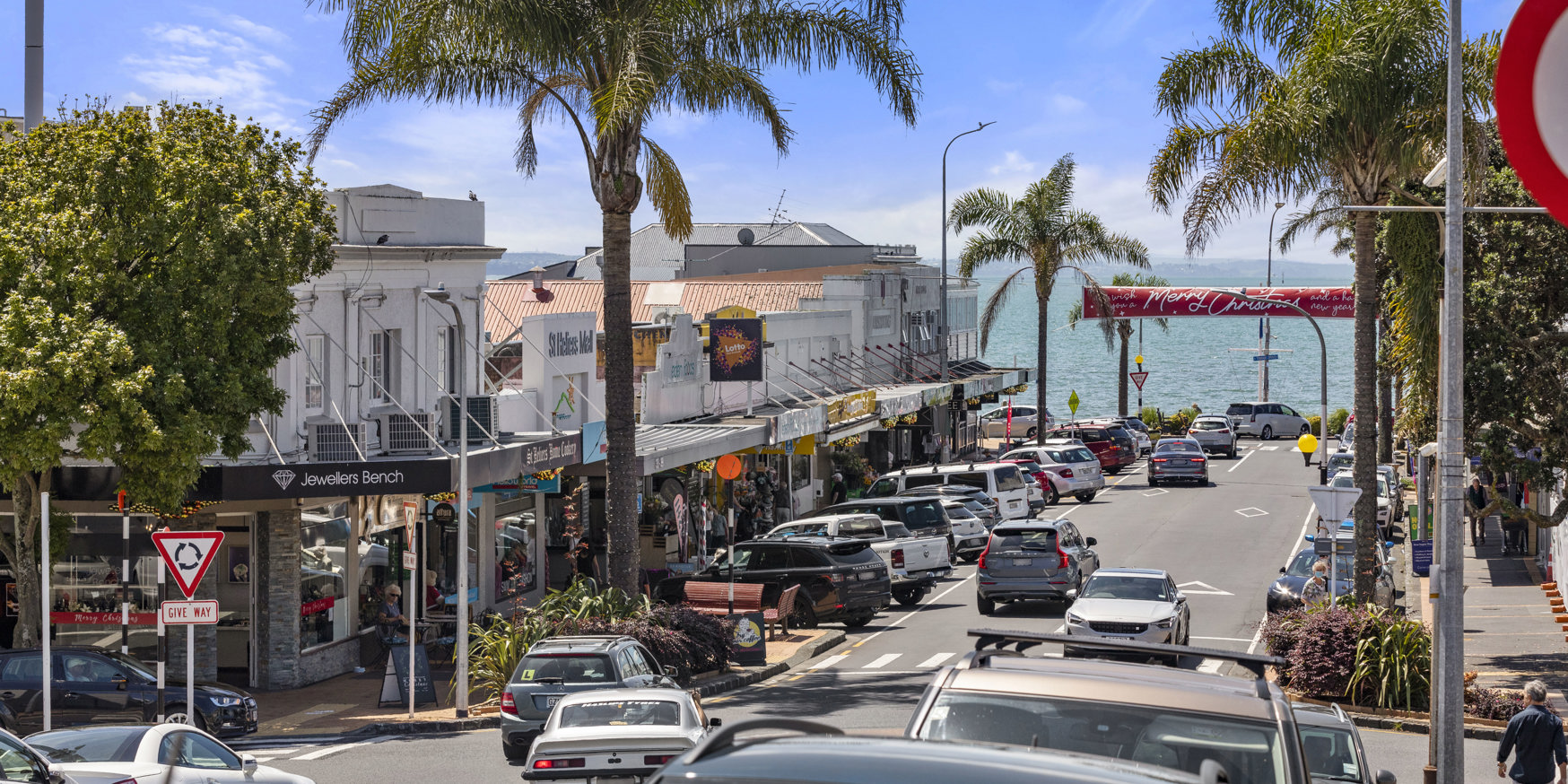 62221134__1671342685-17109-19